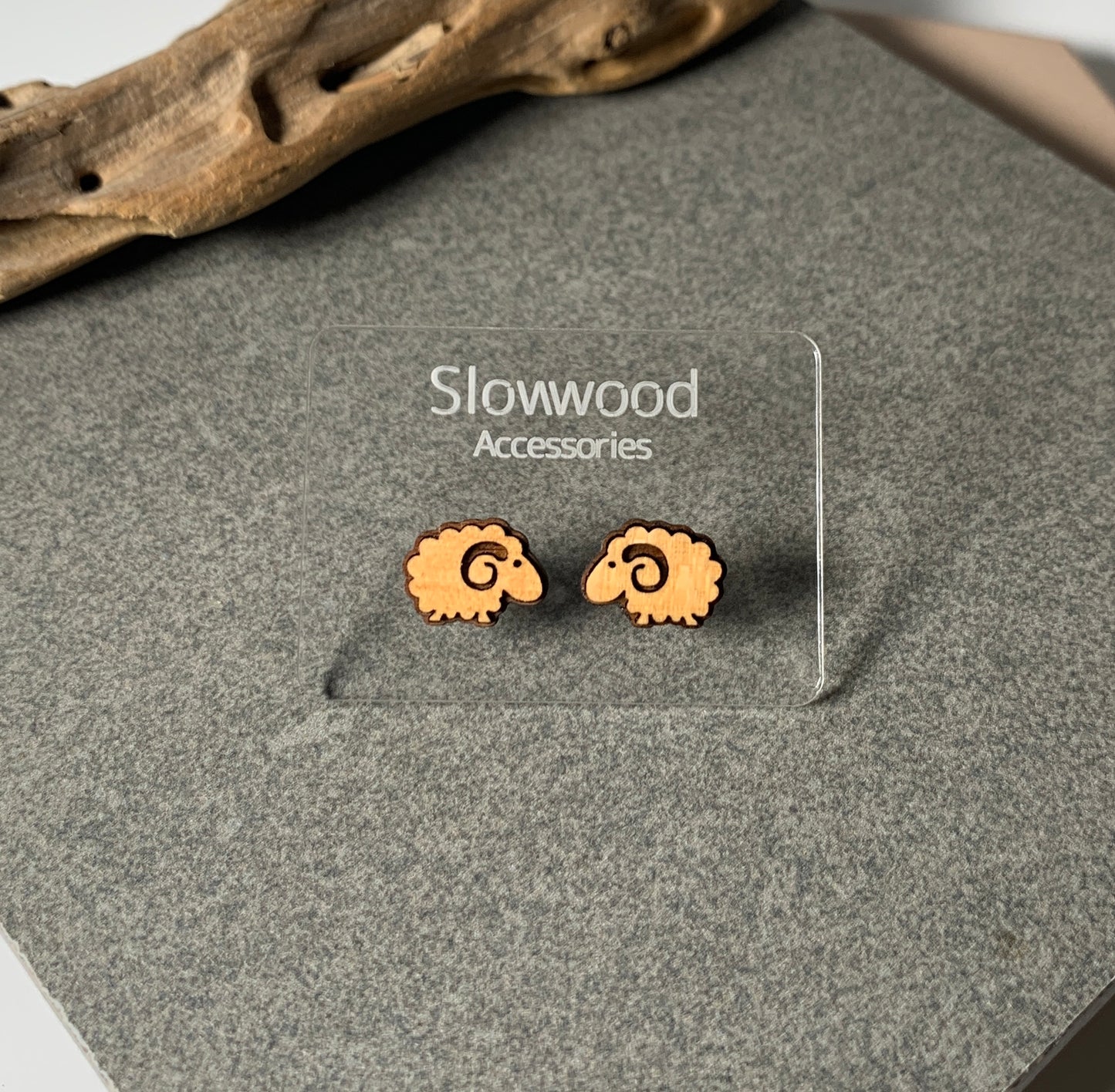 【綿羊】木製動物系列耳環 - Slowwood Creation